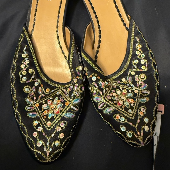 Go max black beaded slip on heels size 7.5-8 - Picture 3 of 5